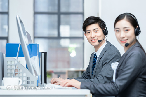 话务员与客服代表 客户服务中的双生花